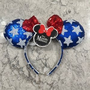 Minnie Mouse ears ❤️🤍💙